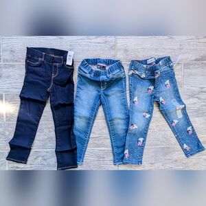 Three Gap NWT 5T Denim Jeans Set